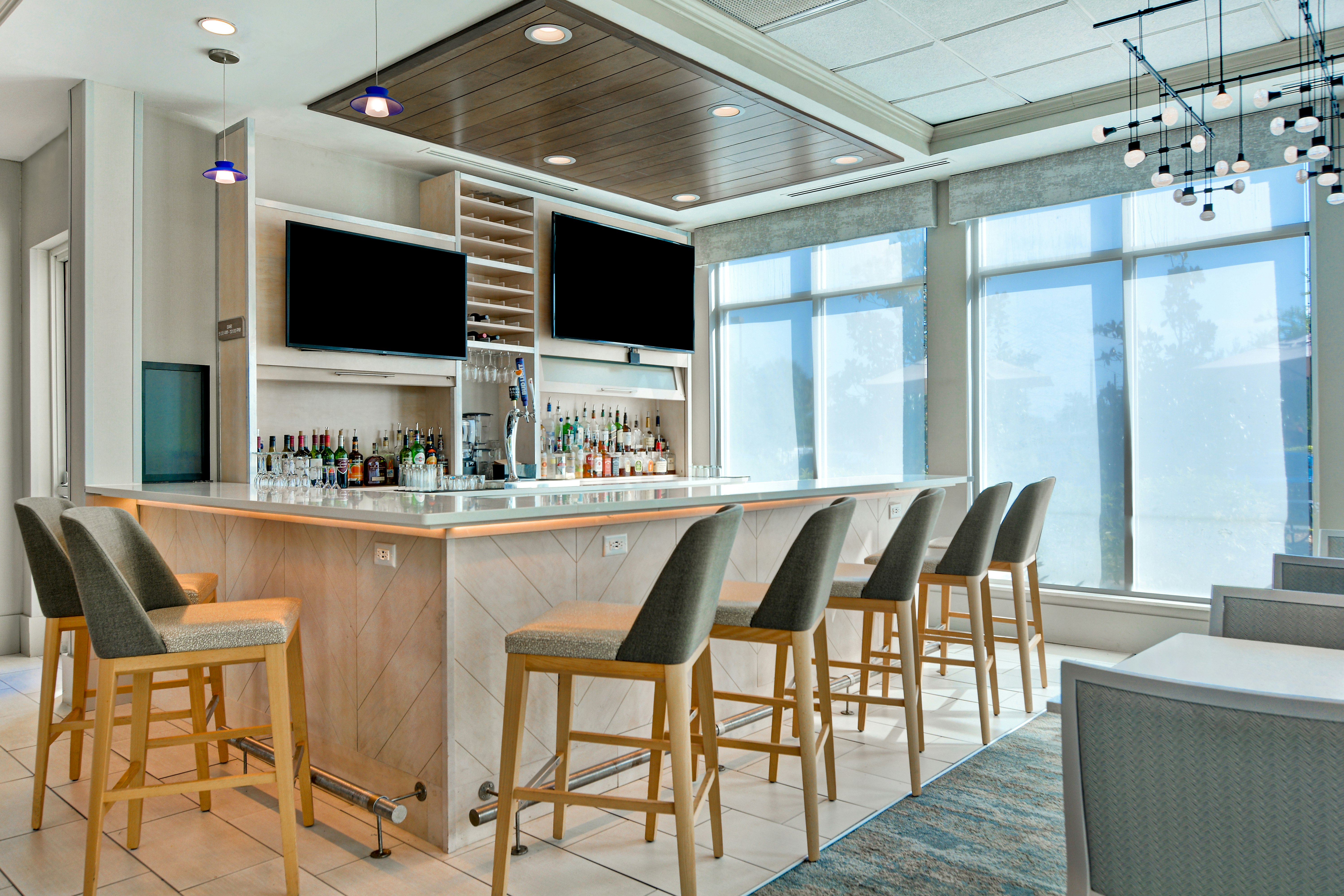 Hilton Garden Inn Jacksonville-Orange Park 17/23