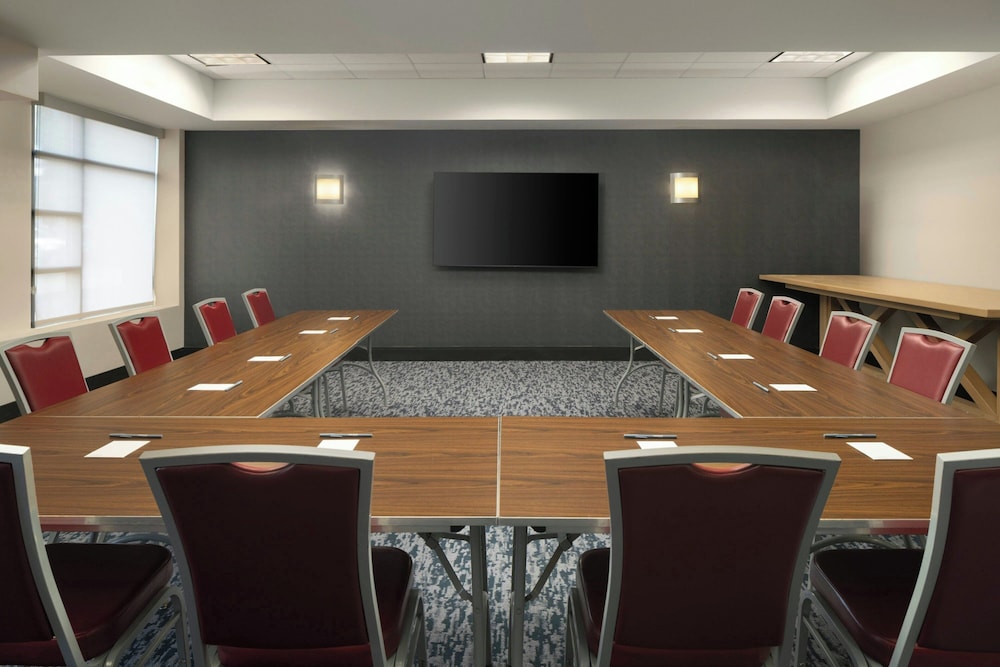 Fairfield Inn & Suites by Marriott Chattanooga 27/42
