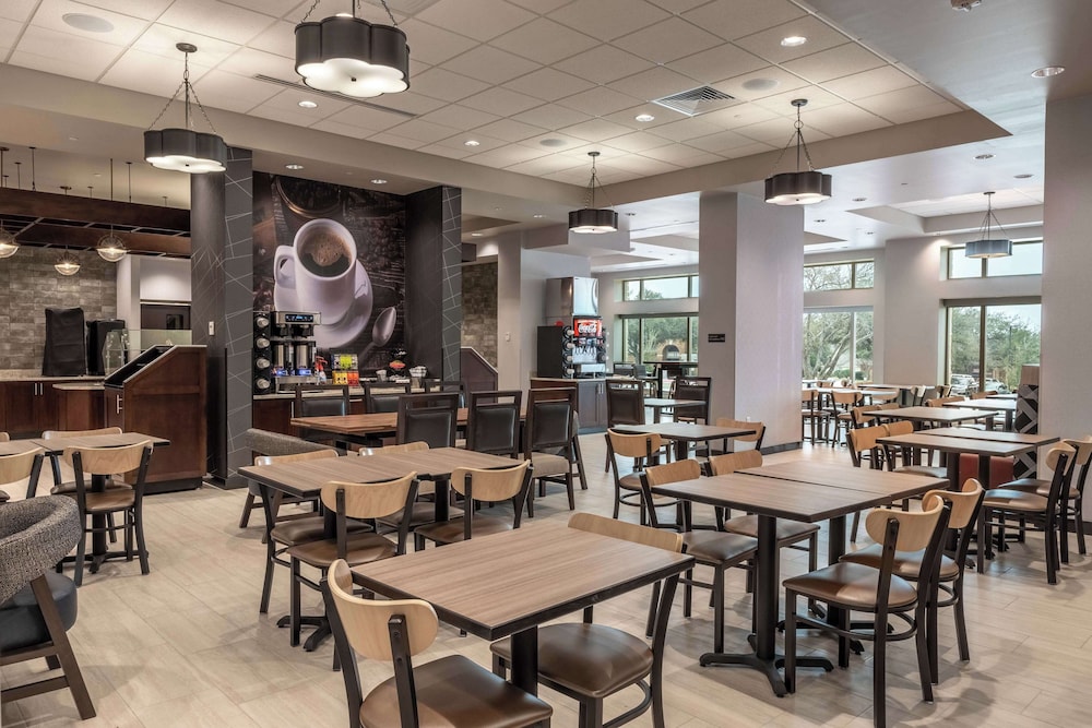 Drury Plaza Hotel College Station 34/50