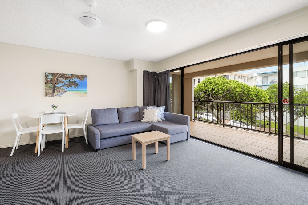 Belaire Place 28/50