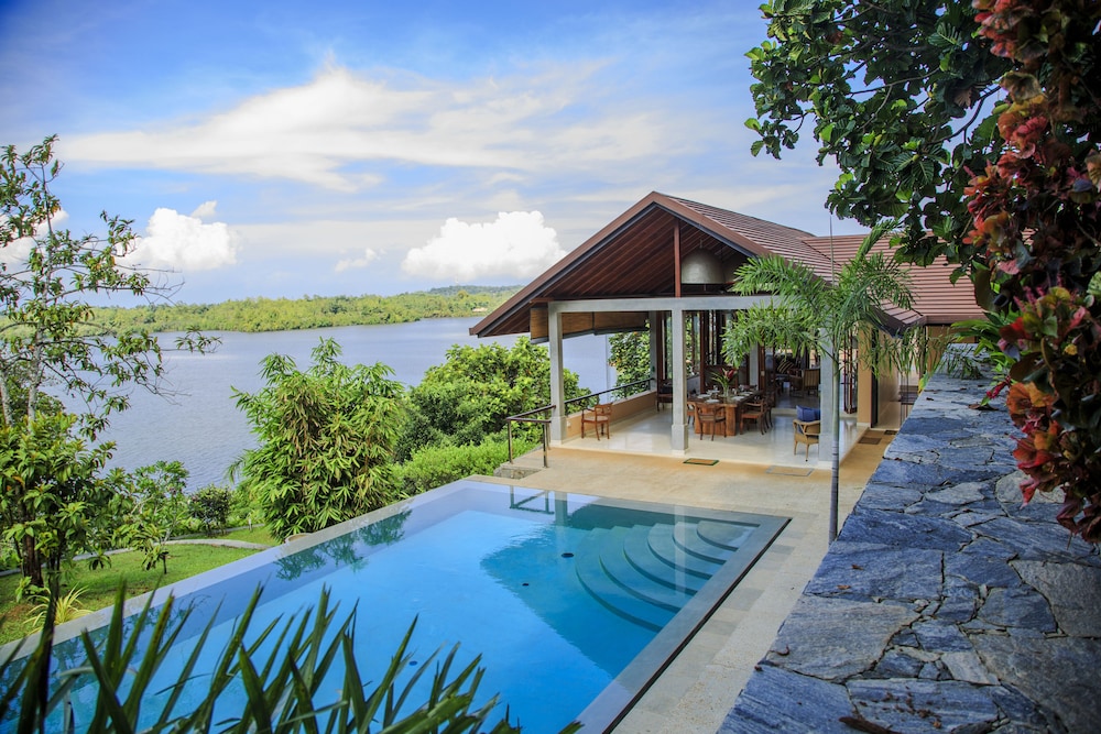 Sea Heart House On Koggala Lake 45/50