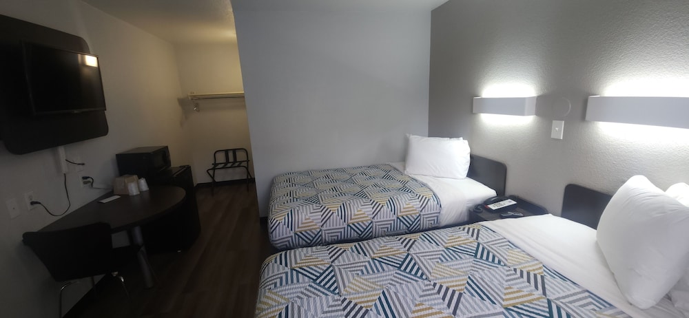 Motel6 Alamogordo, NM 42/59