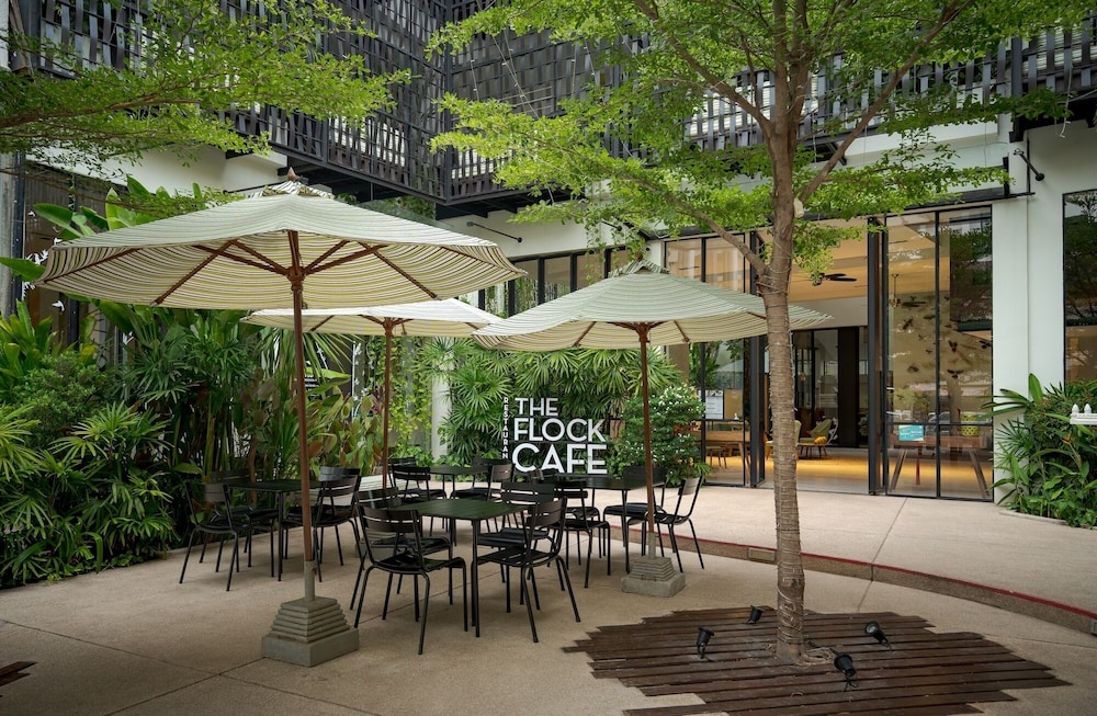 The Aviary Hotel 41/50