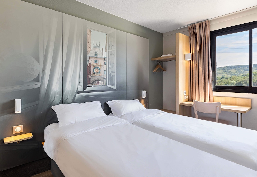 Room at B&B Hotel Rouen St Etienne Du Rouvray, SAINT-ETIENNE-DU-ROUVRAY