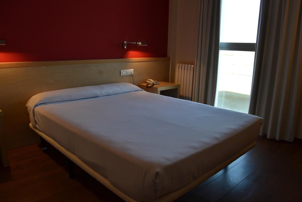 280 Hotel Formerly Premiere Classe Zaragoza 280 19/54