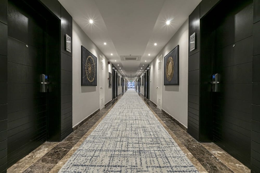 فندق ايرس بوتيك غرناطة(IRIS BOUTIQUE GRANADA) 50/53