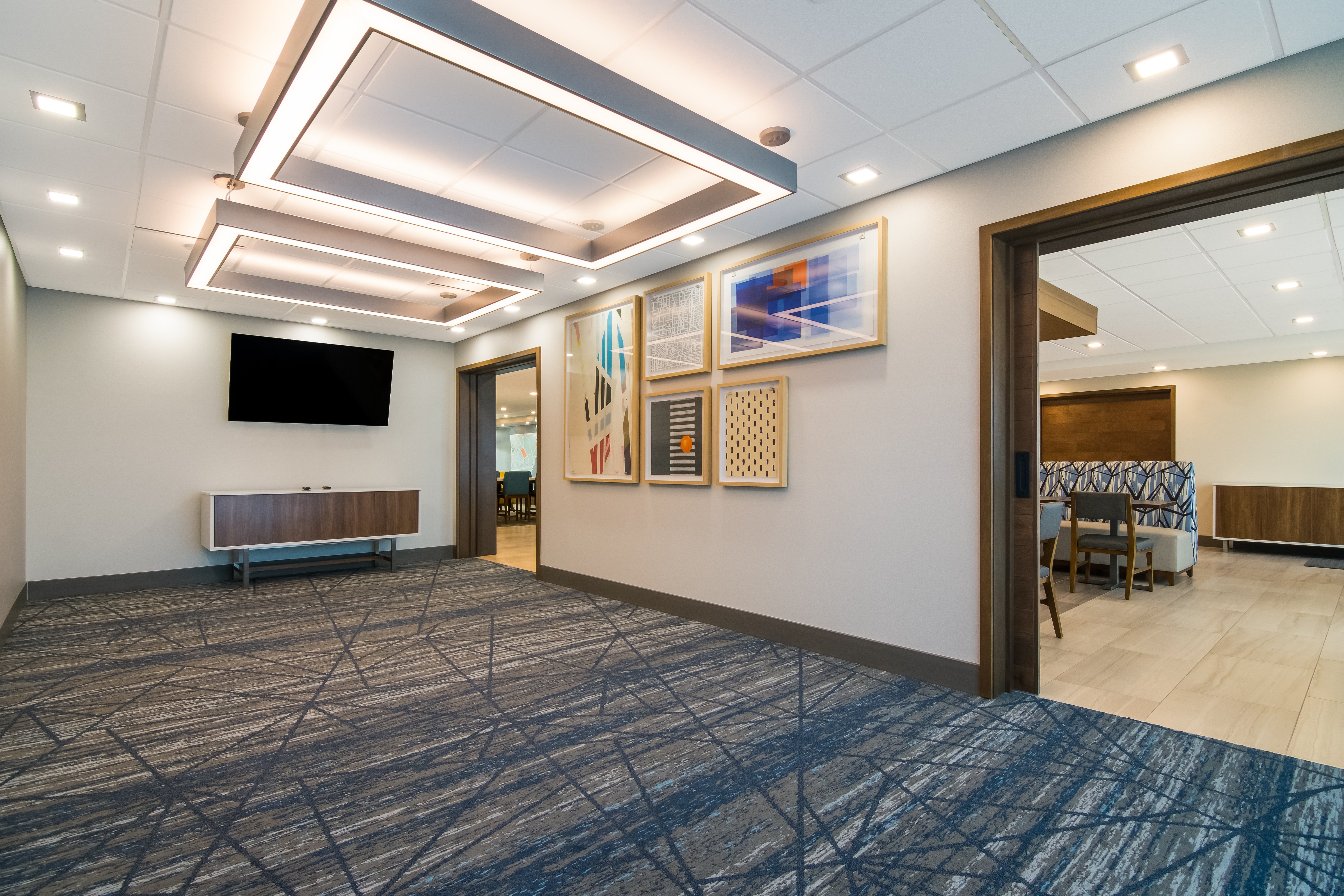 Holiday Inn Express & Suites Springdale - Fayetteville Area 49/58