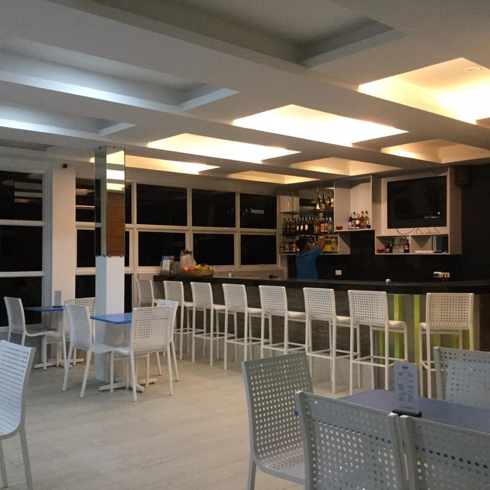 Stunning Republic Beach Resort 35/58