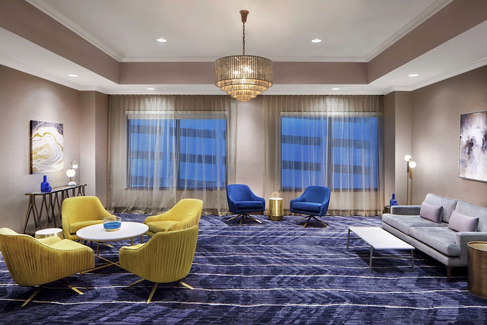 Embassy Suites Fort Worth Downtown 25/54