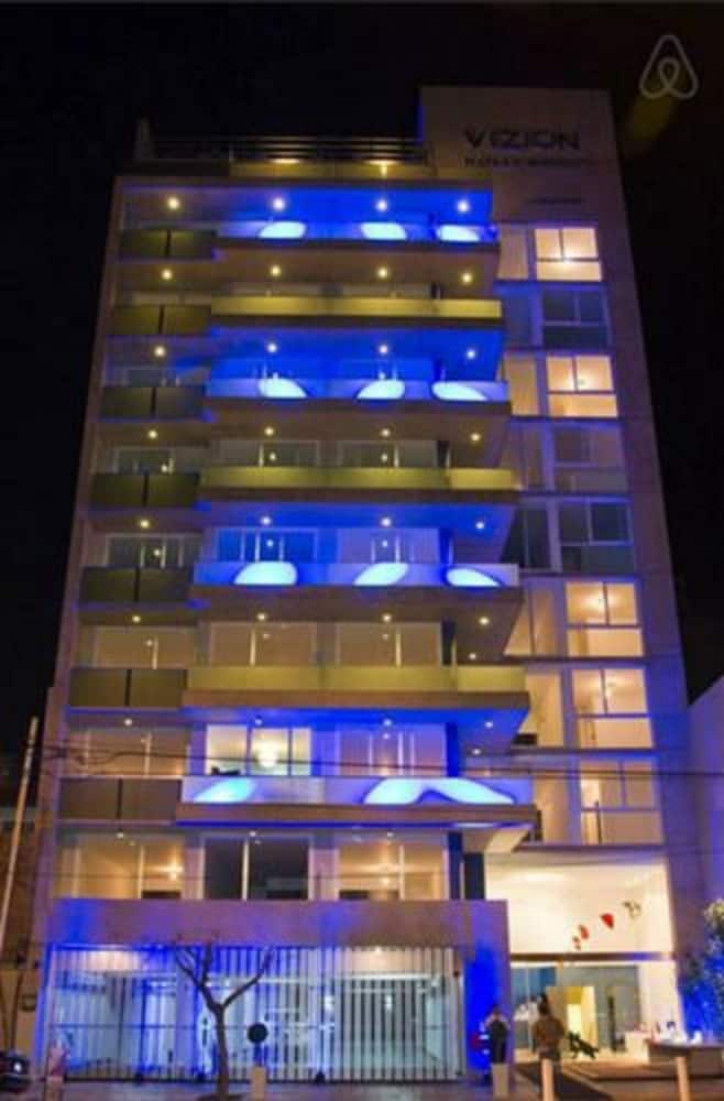 BA Hollywood Apartments 1/38