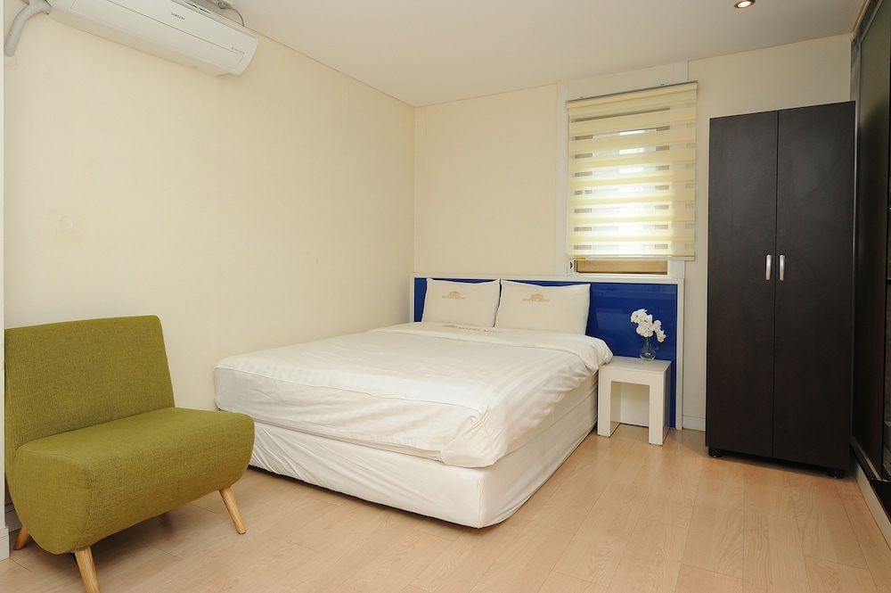 Hotel MIDO Myeongdong 14/48
