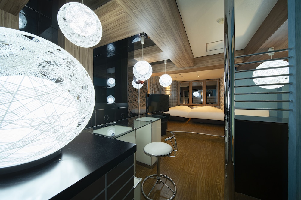 Royal Hotel Uohachi Bettei 20/30
