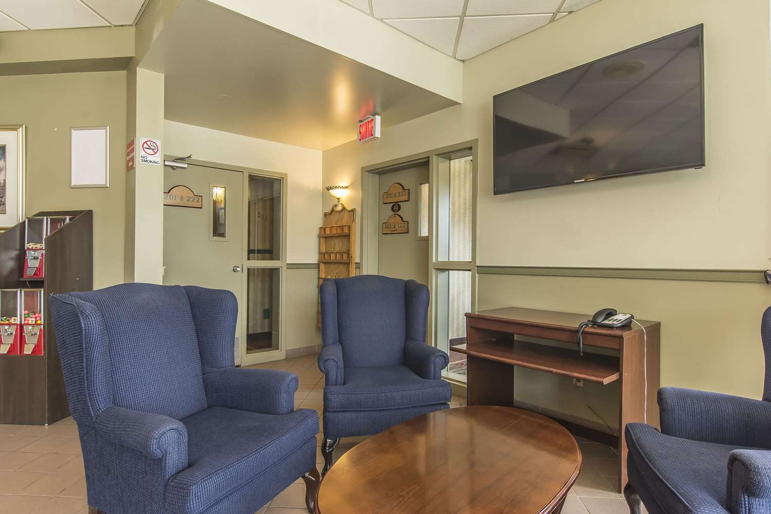 Quality Hotel & Suites Sherbrooke QC 5/14