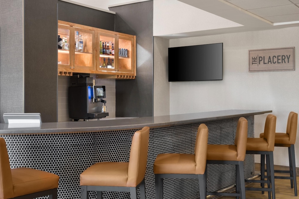 Hyatt Place Dallas/Park Central 53/62