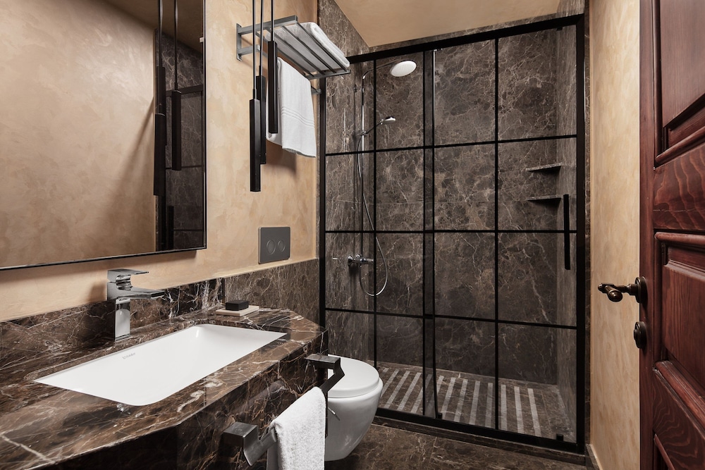 DeCamondo Galata, a Tribute Portfolio Hotel 63/64