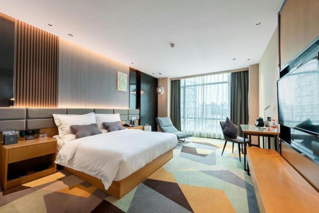 Chonpines Hotel (Guangzhou Rongchuang Wenlvcheng) 24/56
