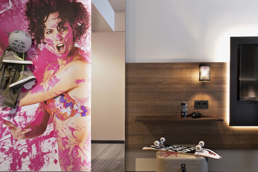Moxy Frankfurt East 52/54