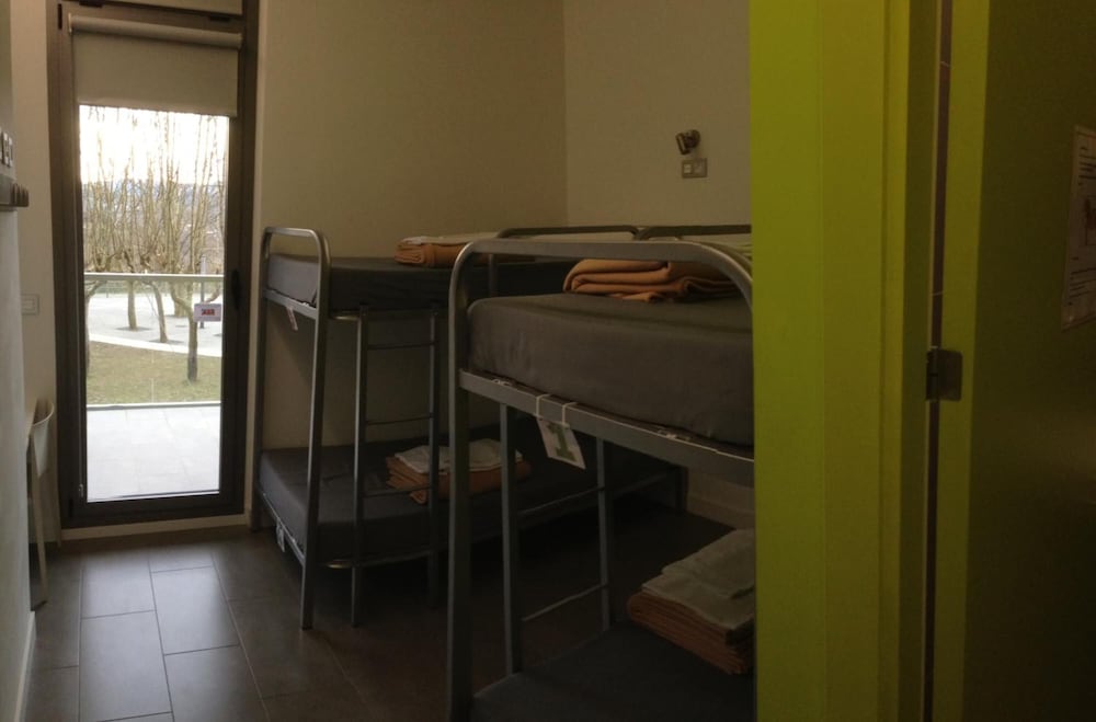 Green Nest Hostel Uba Aterpetxea 48/66