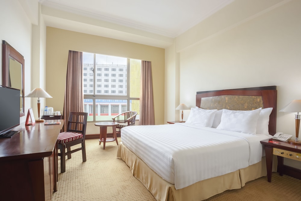 Swiss-Belhotel Tarakan 12/63