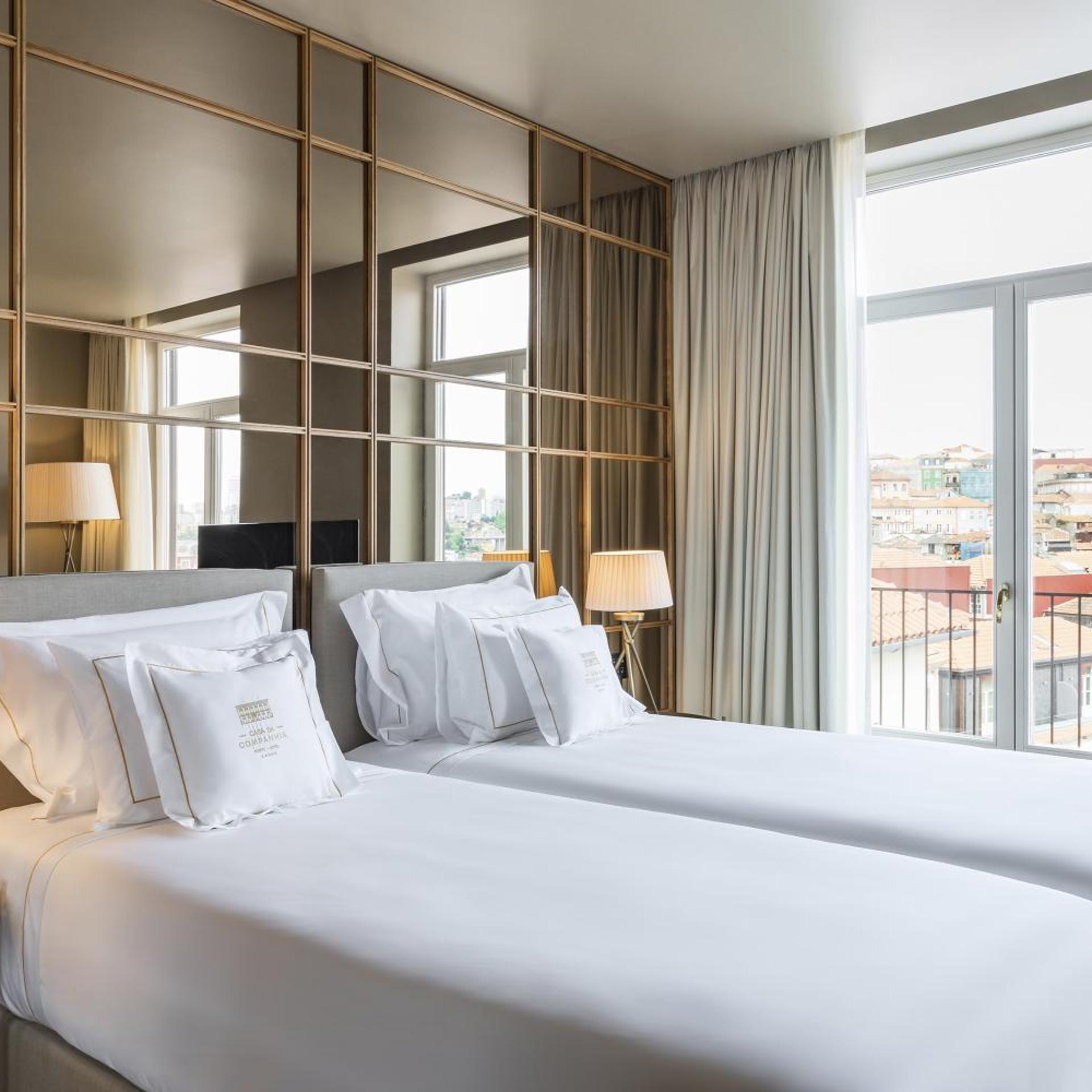 Premium, Single Bed, Cathedral View, Balcony