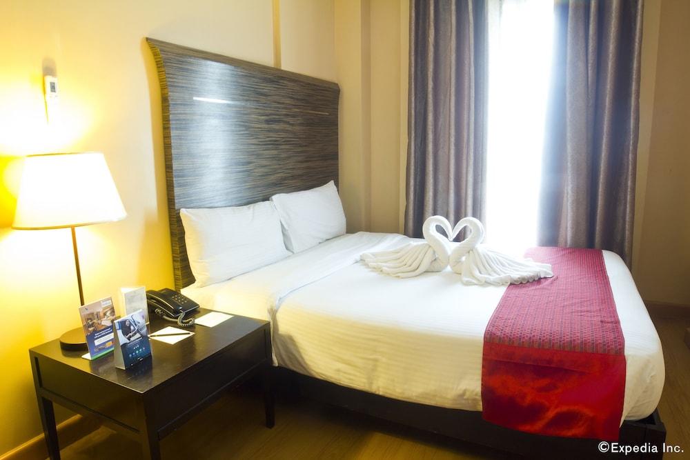 Lancaster Hotel Manila 20/45