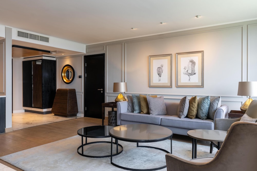 RADISSON BLU HOTEL NAIROBI UPPER HILL 56/77