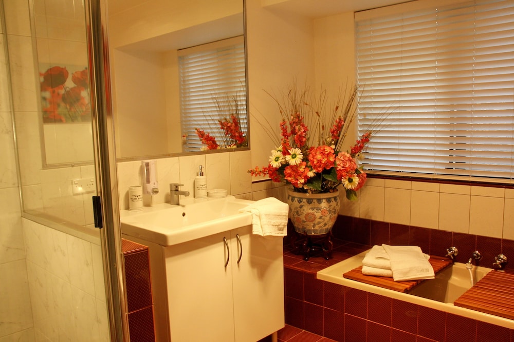 Astoria Retreat Bed And Breakfast 24/25