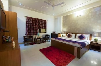 AIRPORT HOTEL DELHI 37 15/64