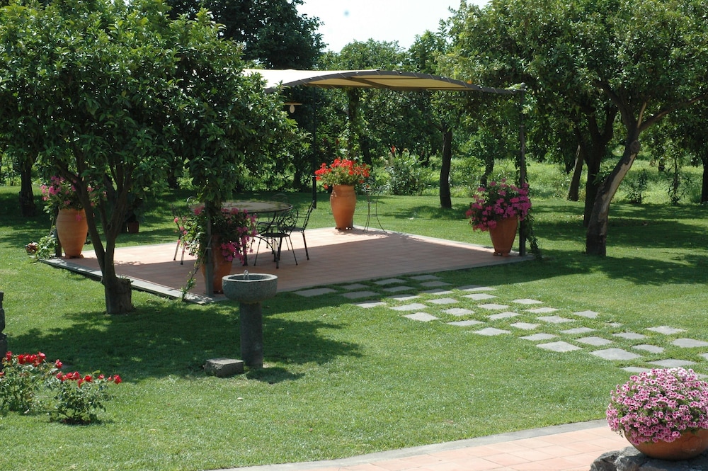 Feudogrande Agriturismo 42/50