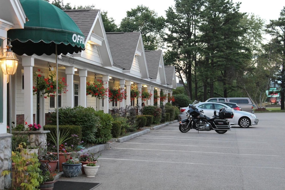 Golden Gables Inn Dazzler Select by Wyndham 40/60