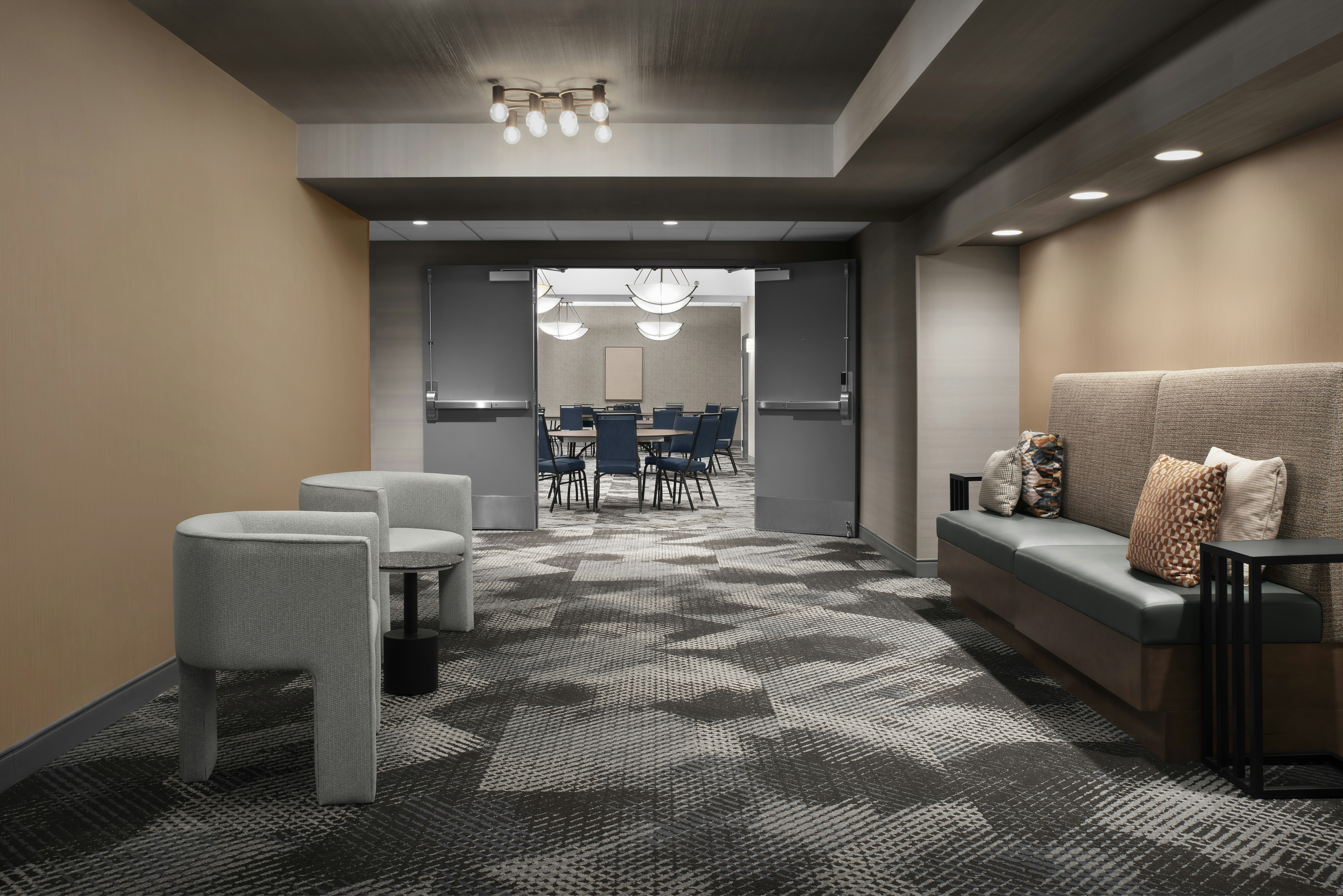 Hampton Inn Indianapolis Downtown Across From Circle Centre 35/75