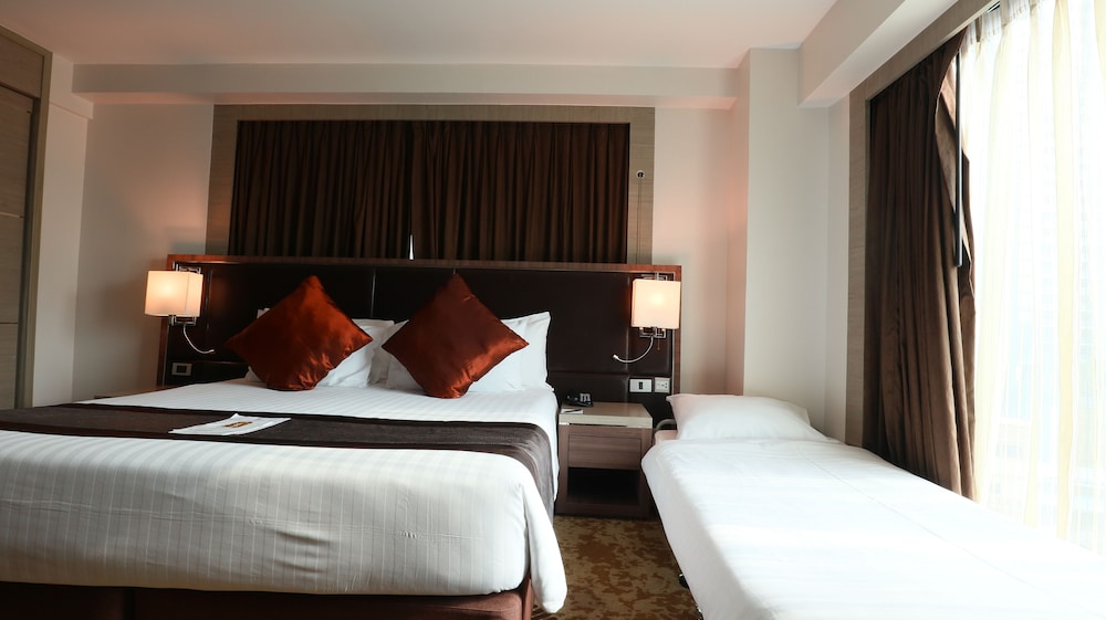 Ramada by Wyndham Bangkok Sukhumvit 11 28/83