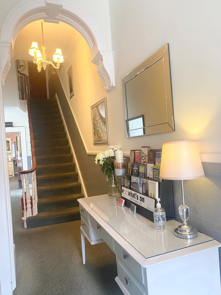 Friars Rest Guest House 13/25