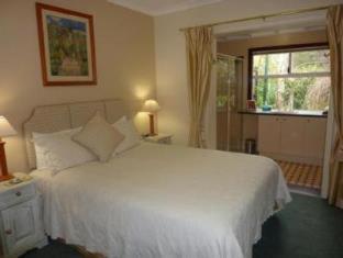 ROSEWOOD GUESTHOUSE 10/50