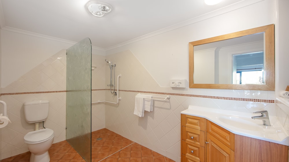 CLUB YAMBA LUXURY HOLIDAY VILLAS 62/64