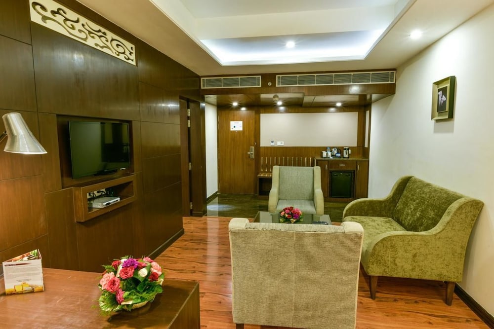 Renest Jaipur 31/49