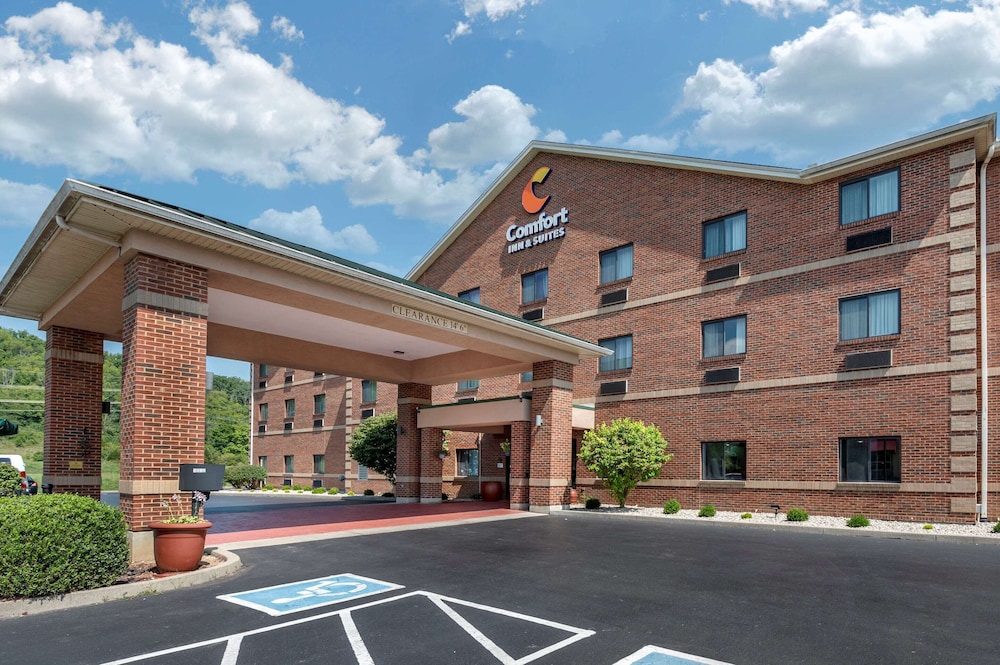 Comfort Inn and Suites Lawrenceburg, IN 34/43