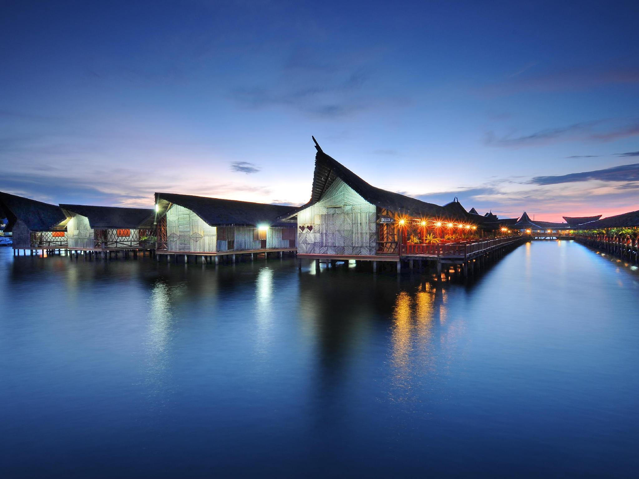 Dragon Inn Floating Resort 23/29