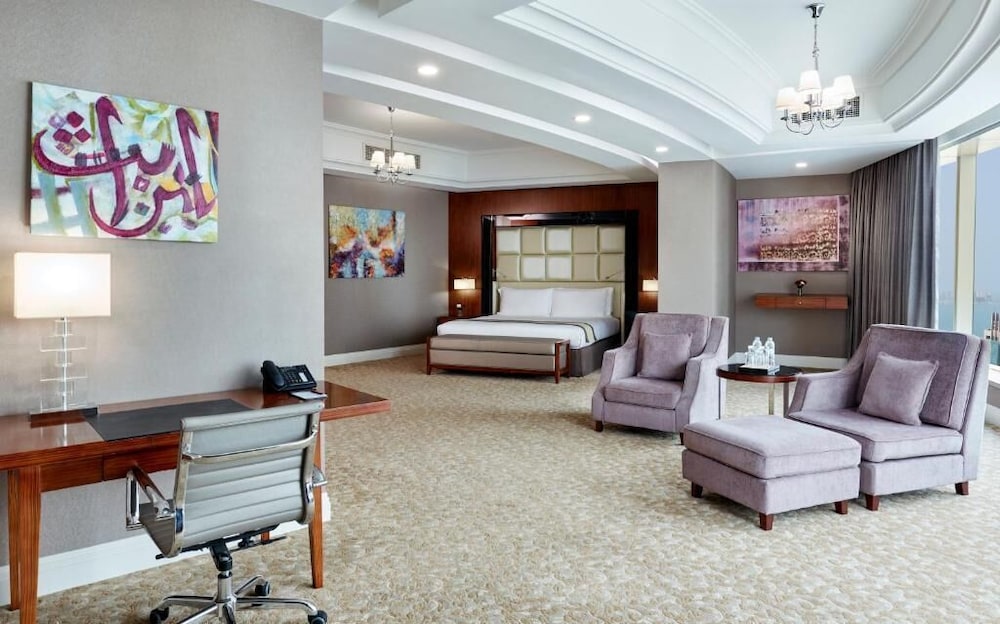 Best Plaza West Bay Hotel 44/67