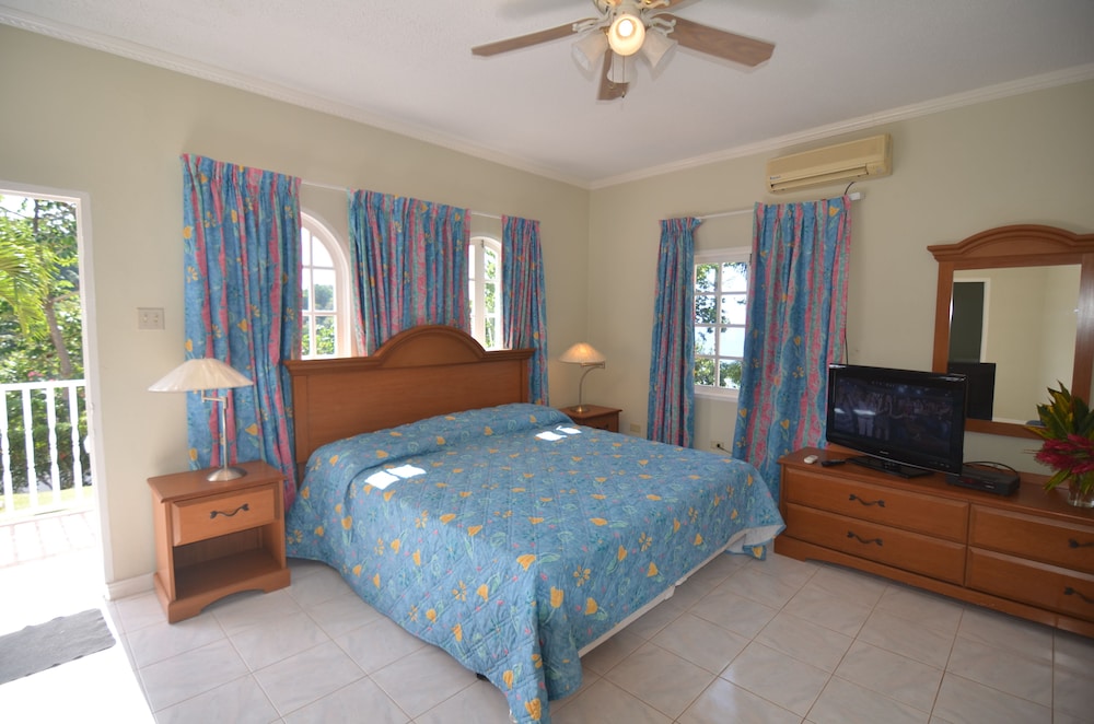 Tropical Lagoon Resort 12/29