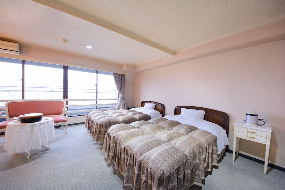 Kochi Prince Hotel 11/45