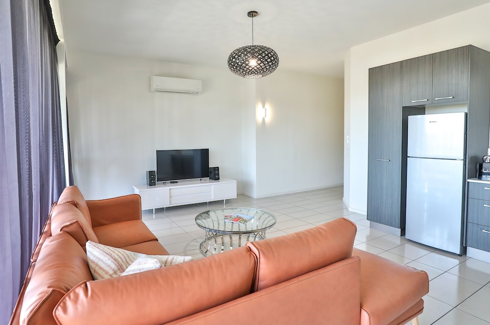 Indulge CBD Apartments 32/50