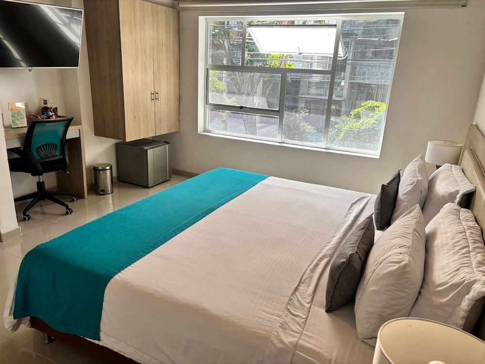 Hotel Boutique Laureles 20/40