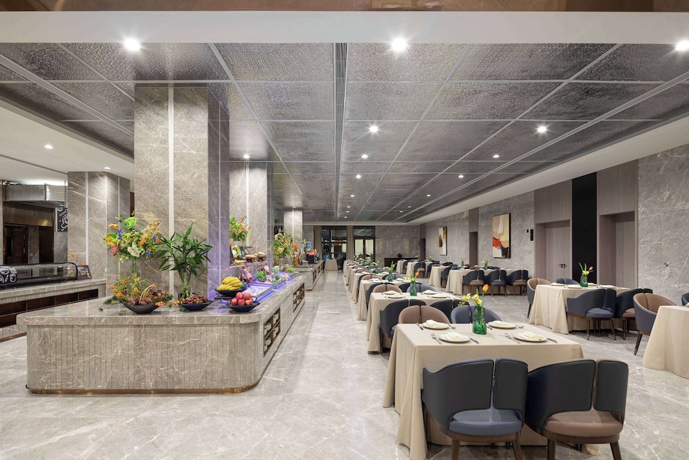Days Hotel by Wyndham Qionglai Yangan New Town 23/27