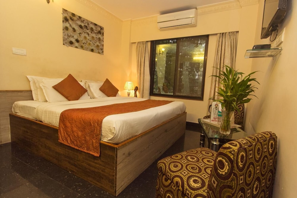 Jagjeet Balaji Inn 4/16