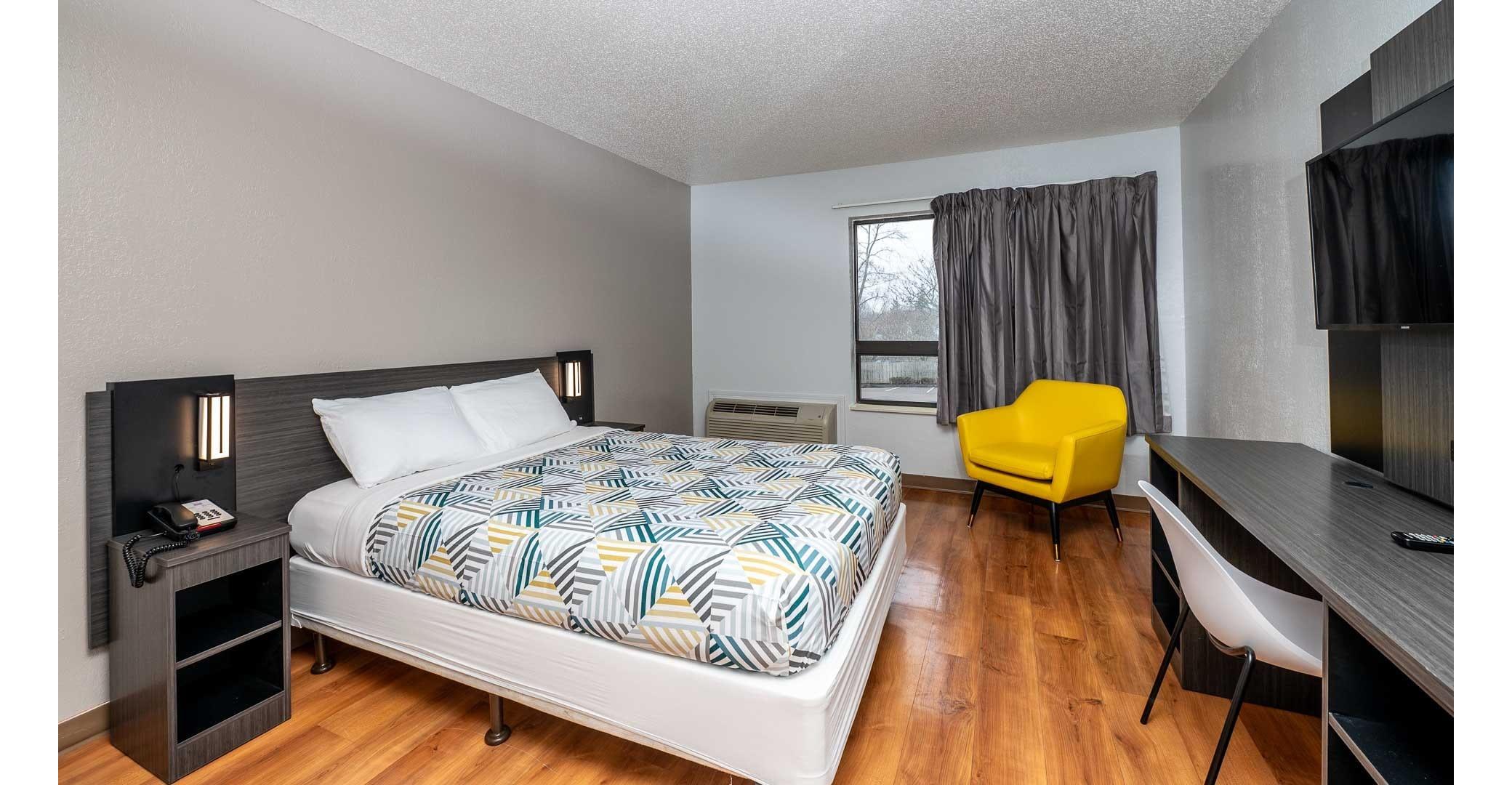 1 Full Bed - ADA/RI Shower/Micfridge