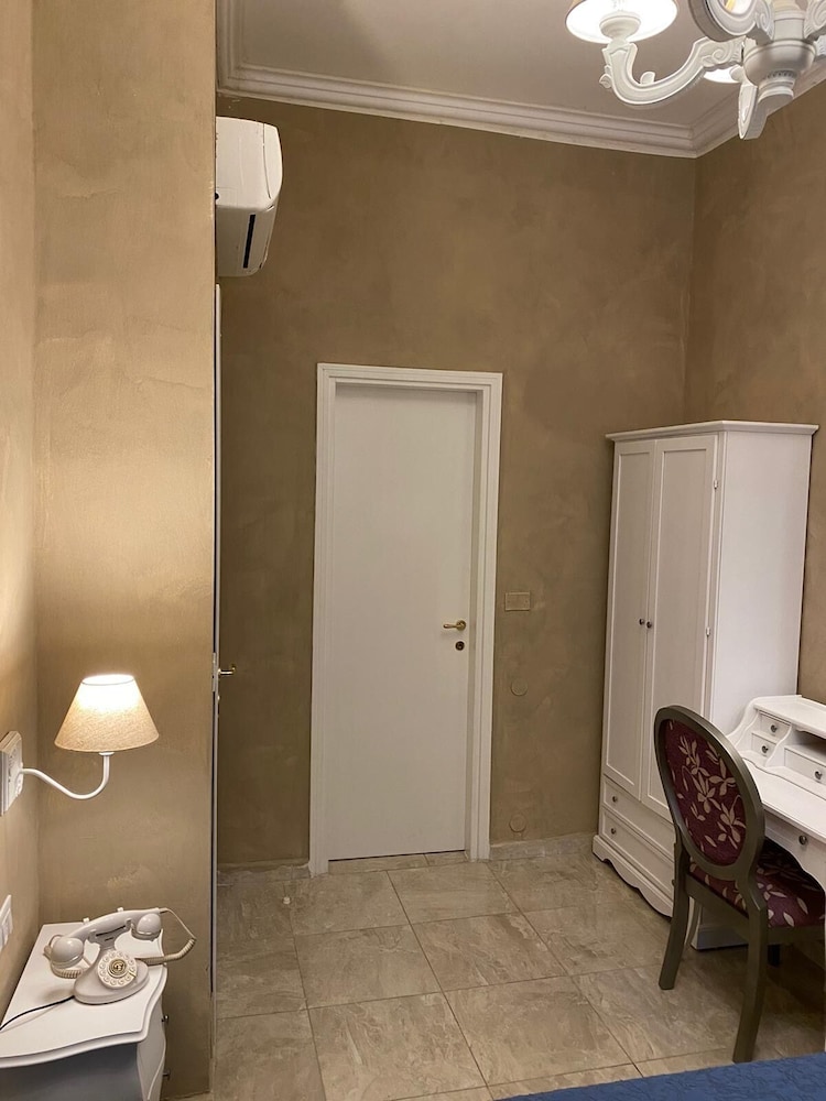Boutique Hotel Calais Milano 8/63