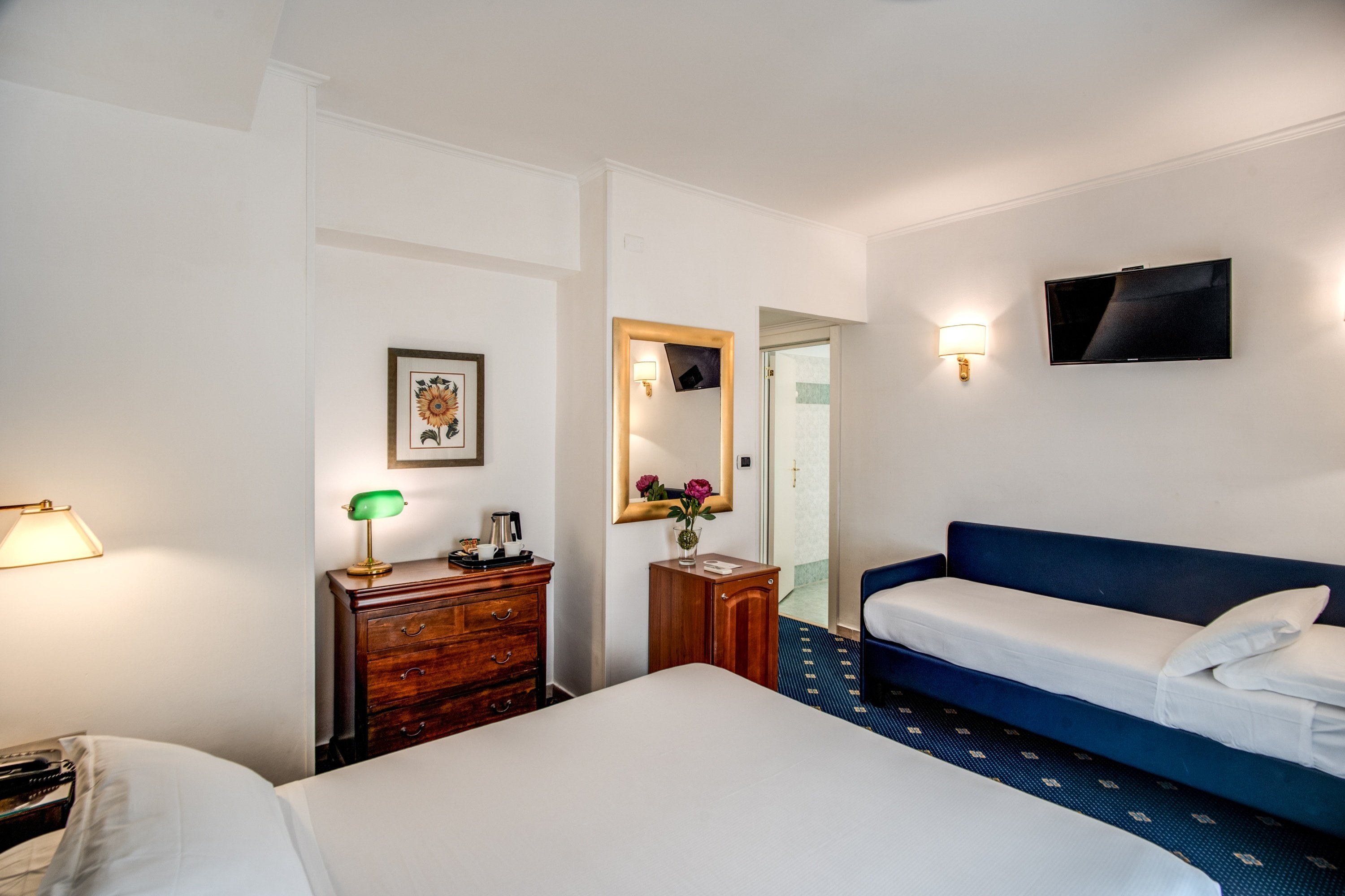 Napoleon Hotel 23/64