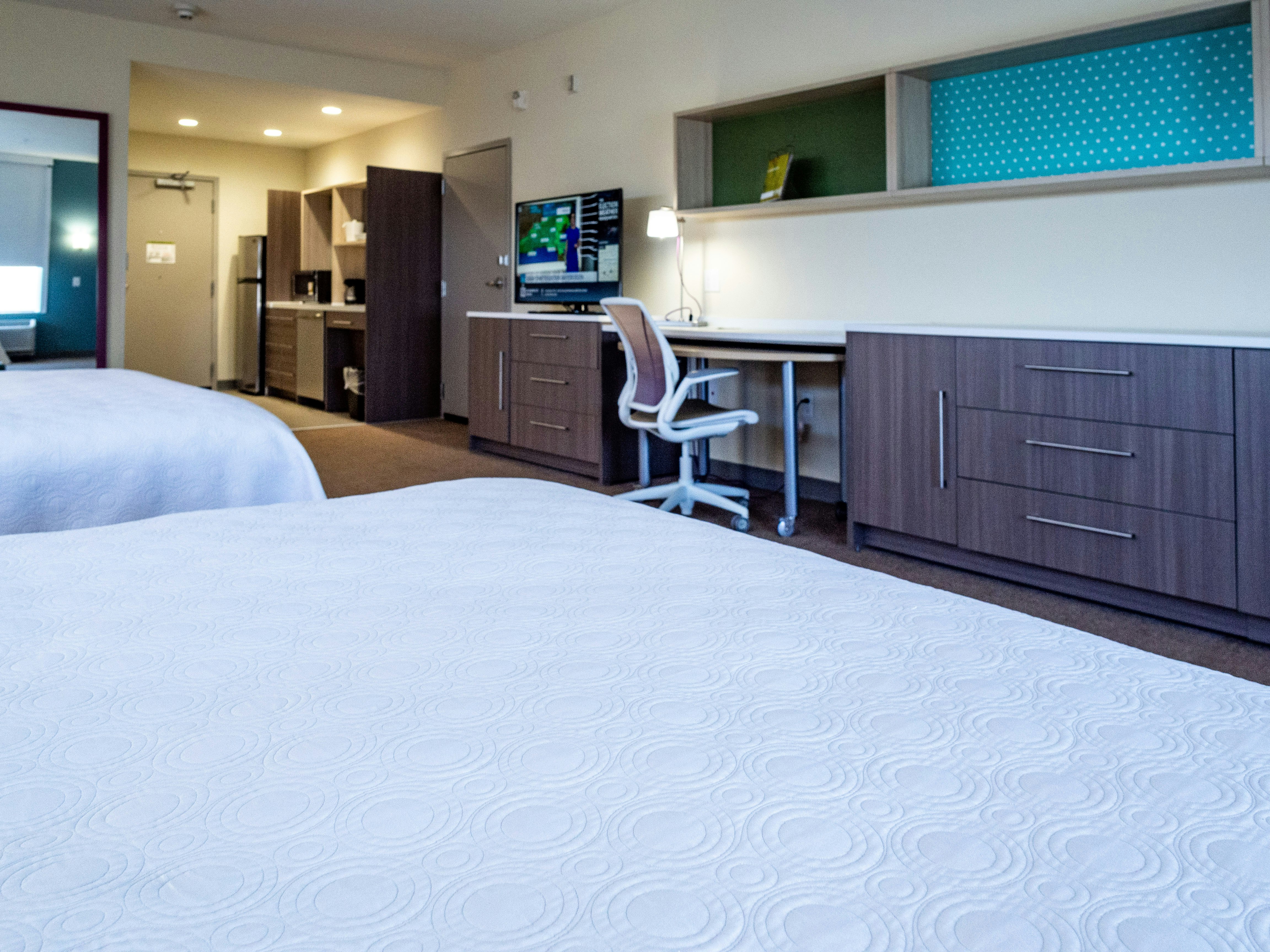 STUDIO, 2 QUEEN BEDS, ACCESSIBLE