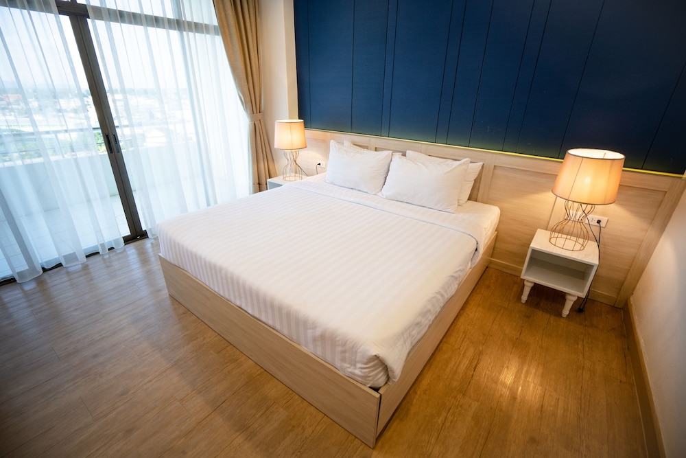 Phrae Nakara Hotel 10/36